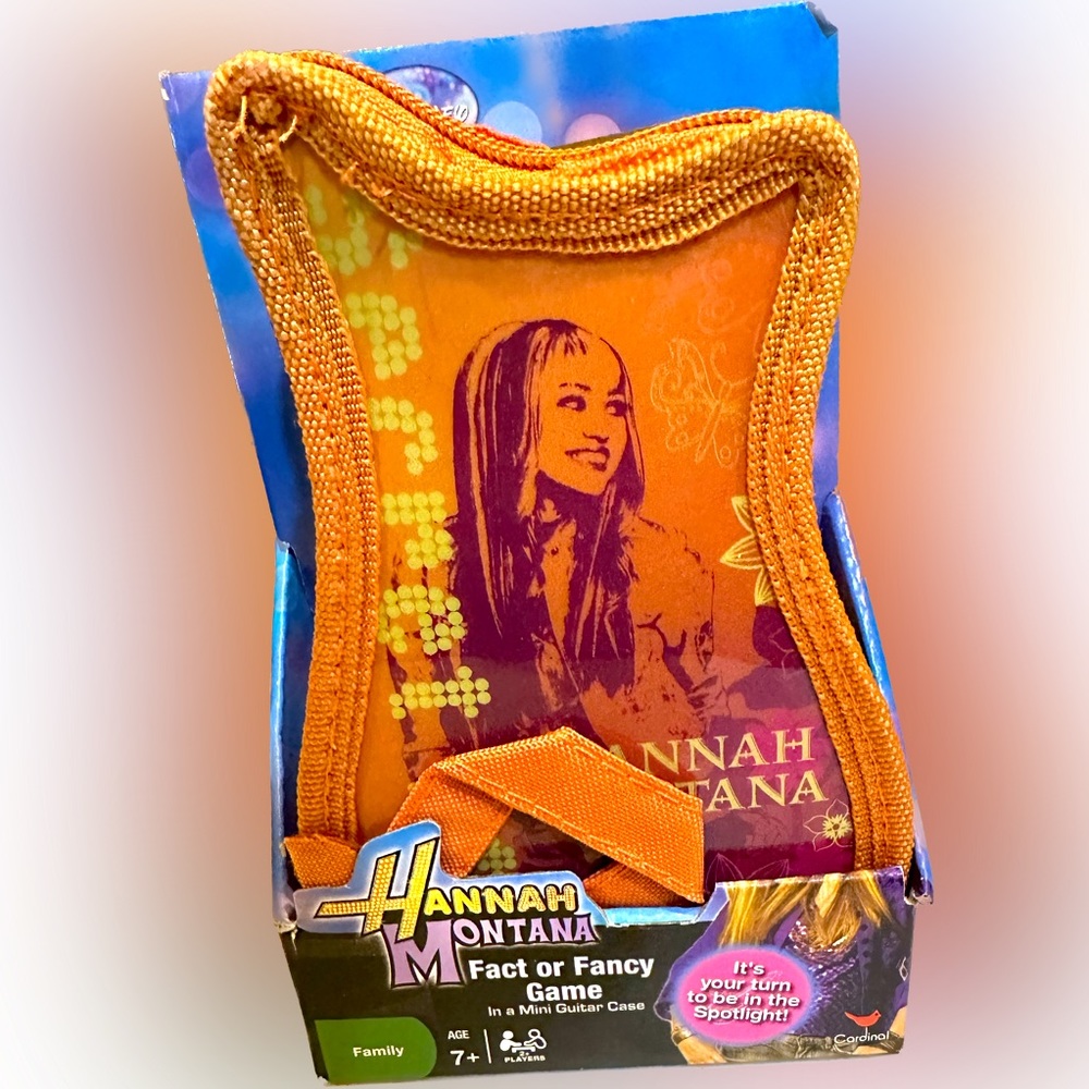 VTG HANNAH MONTANA FACT OR FANCY GAME MINI ZIP STORAGE GUITAR CASE MILEY CYRUS